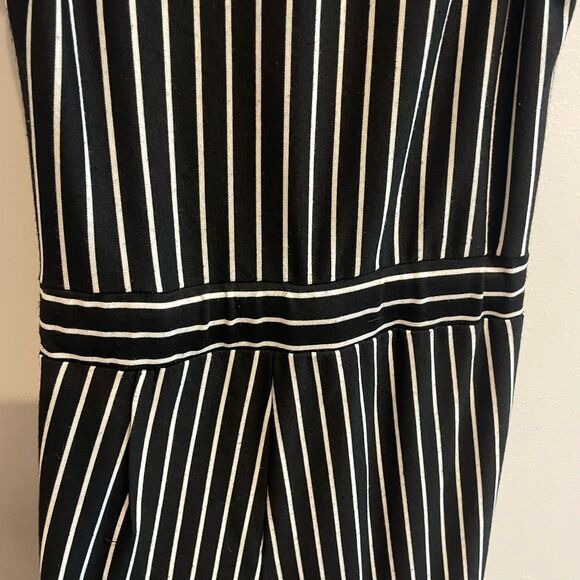 New York & Co. Striped Sleeveless Collared Jumpsuit Black White Small Chic Women - Picture 11 of 11